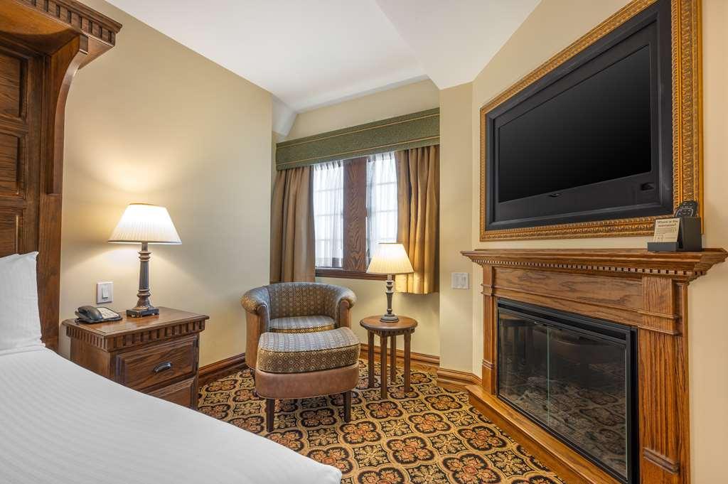 Western Premier Mariemont Hotel